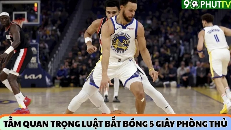 Tầm quan trọng của luật bắt bóng 5 giây phòng thủ
